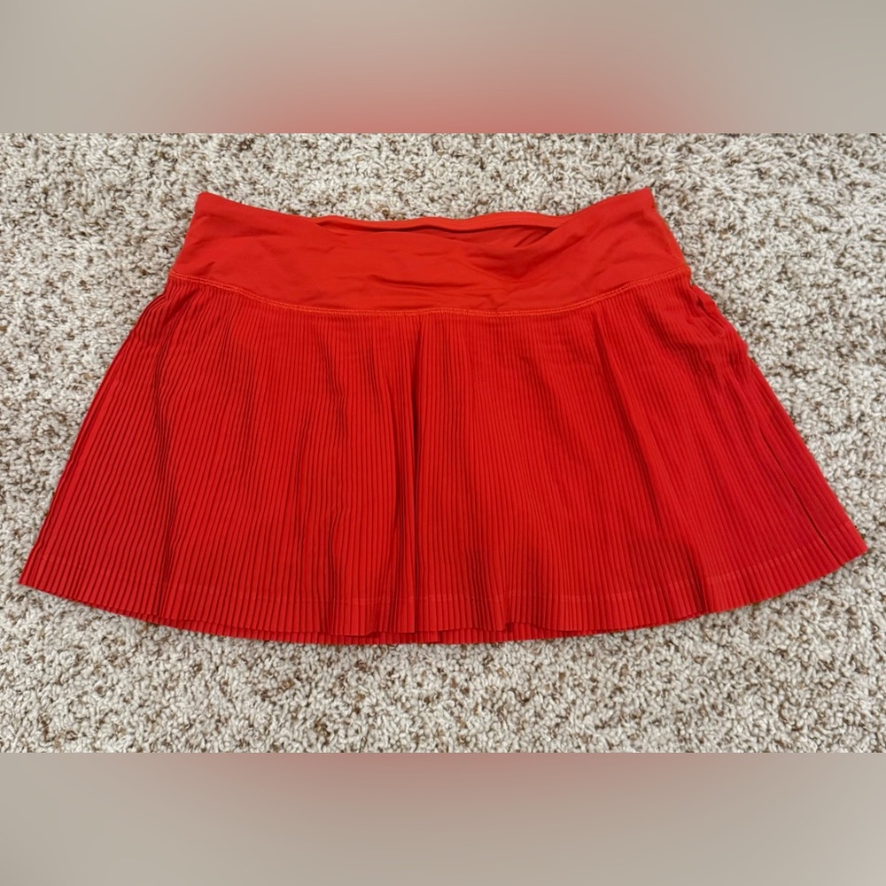 Lululemon mid rise pleat to street Skirt